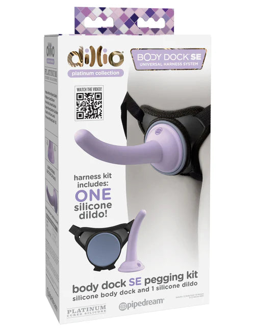 Arnés con dildo. Ajustable y con ventosa.